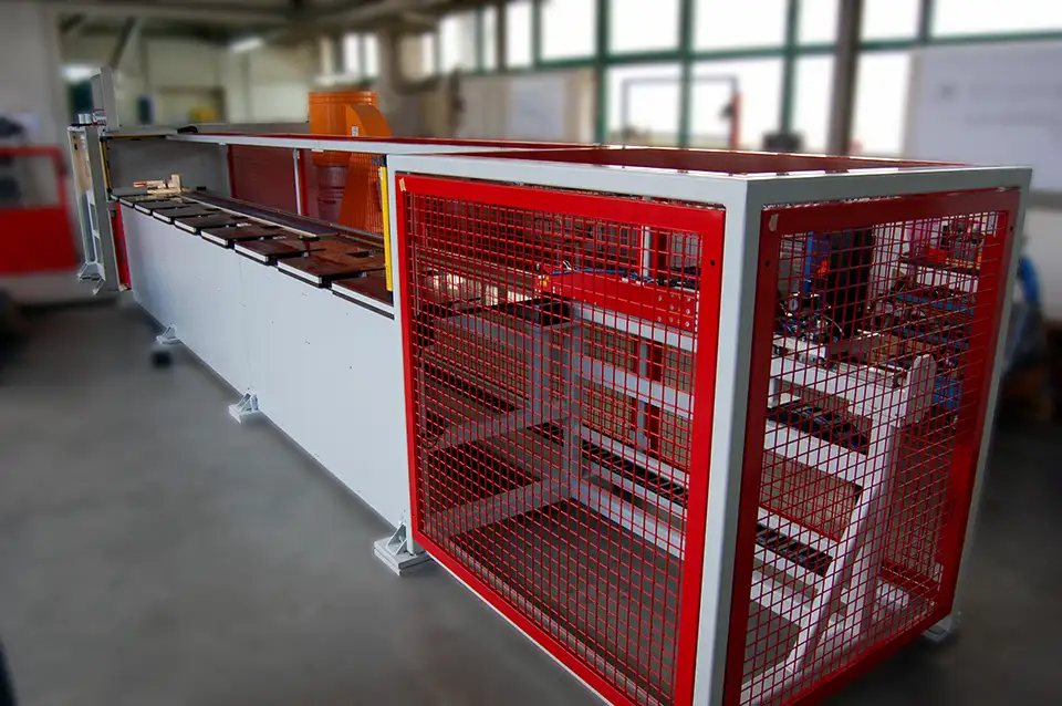 Formatsäge für Sockelleisten